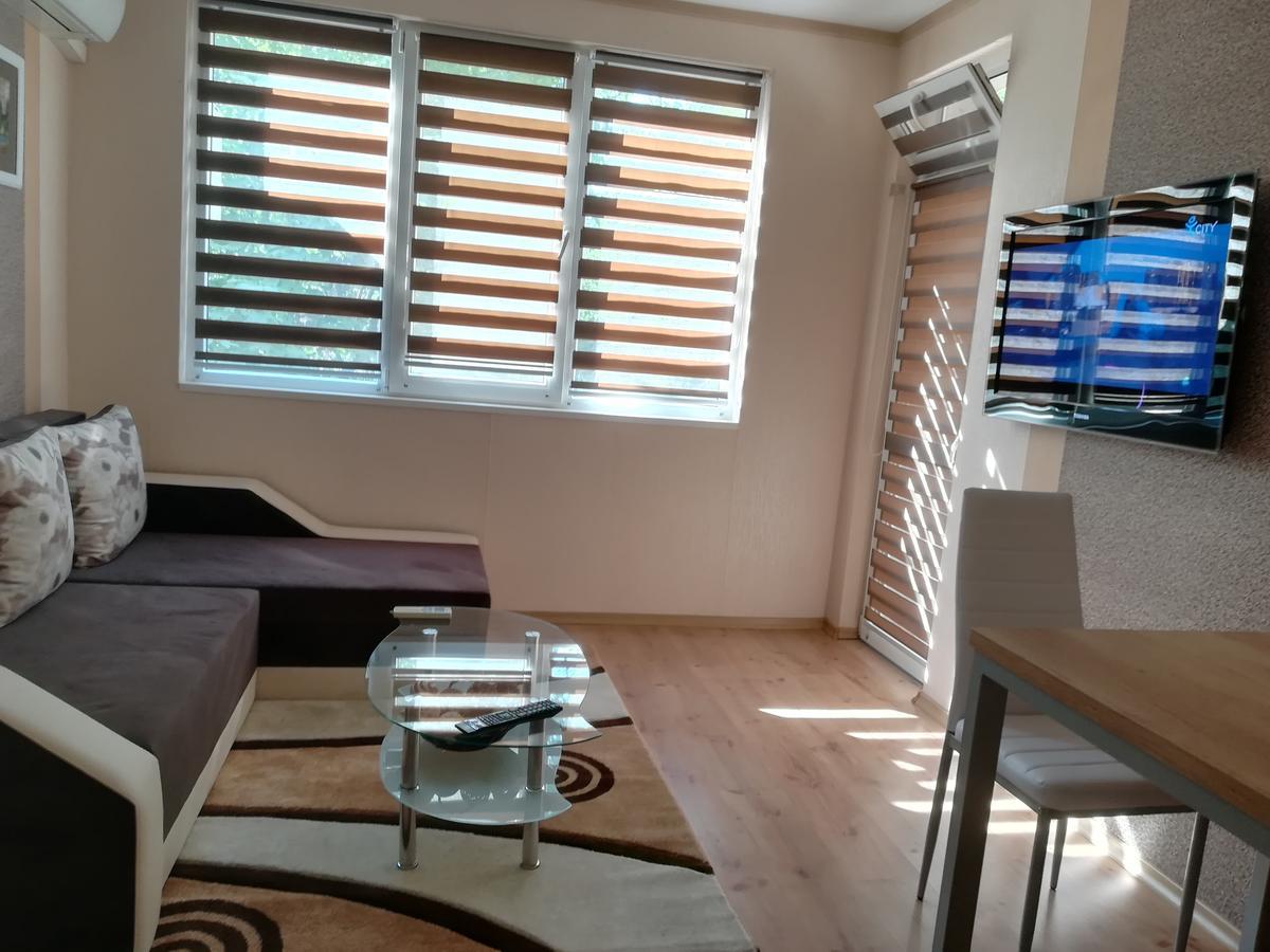 Apartments Topalovi Burgas Bagian luar foto