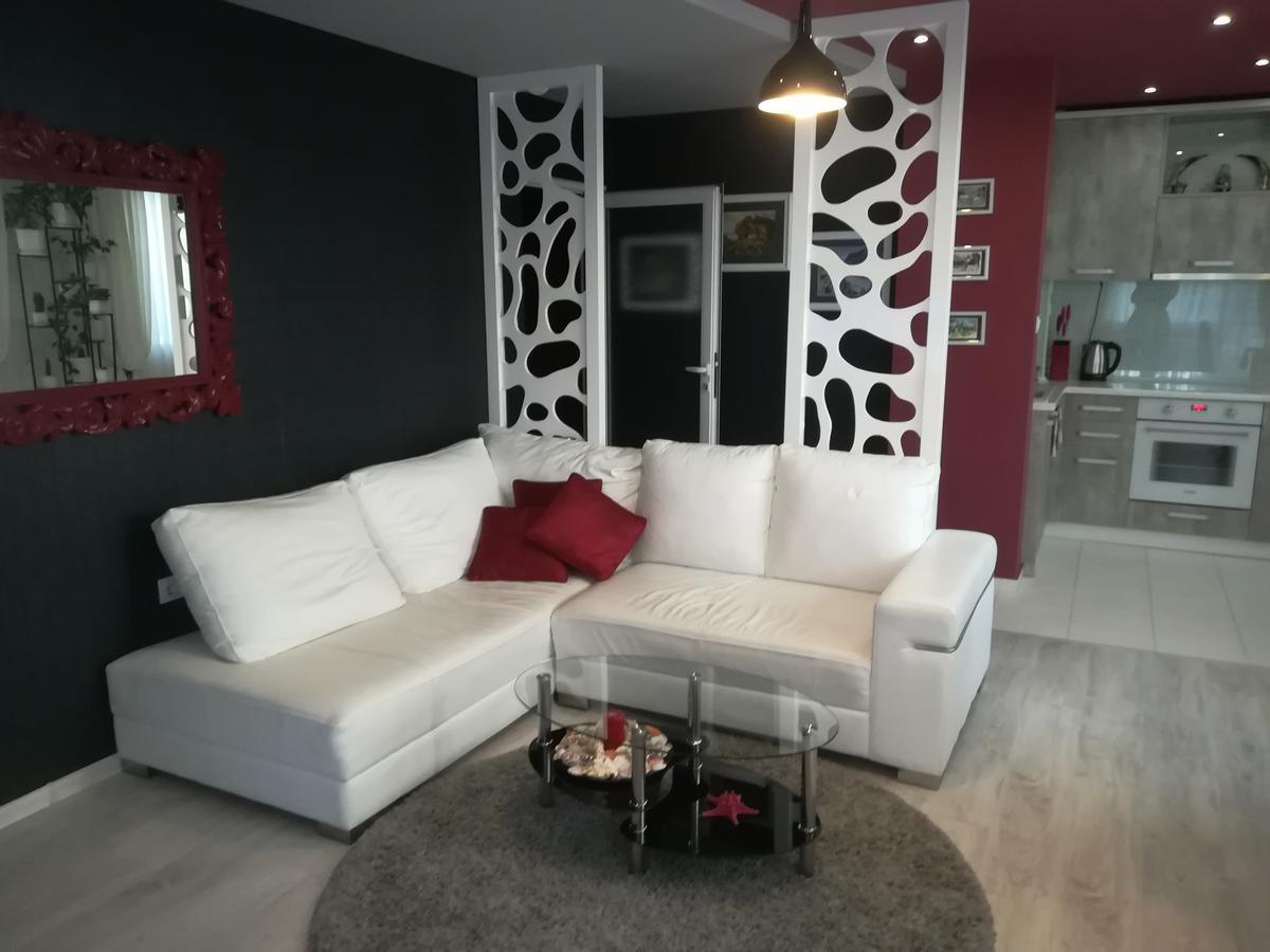 Apartments Topalovi Burgas Bagian luar foto