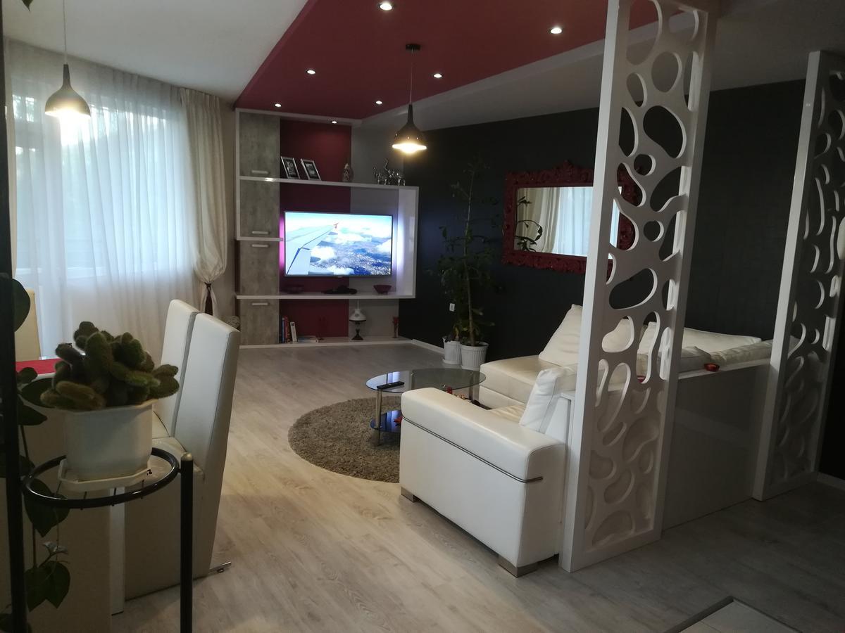 Apartments Topalovi Burgas Bagian luar foto