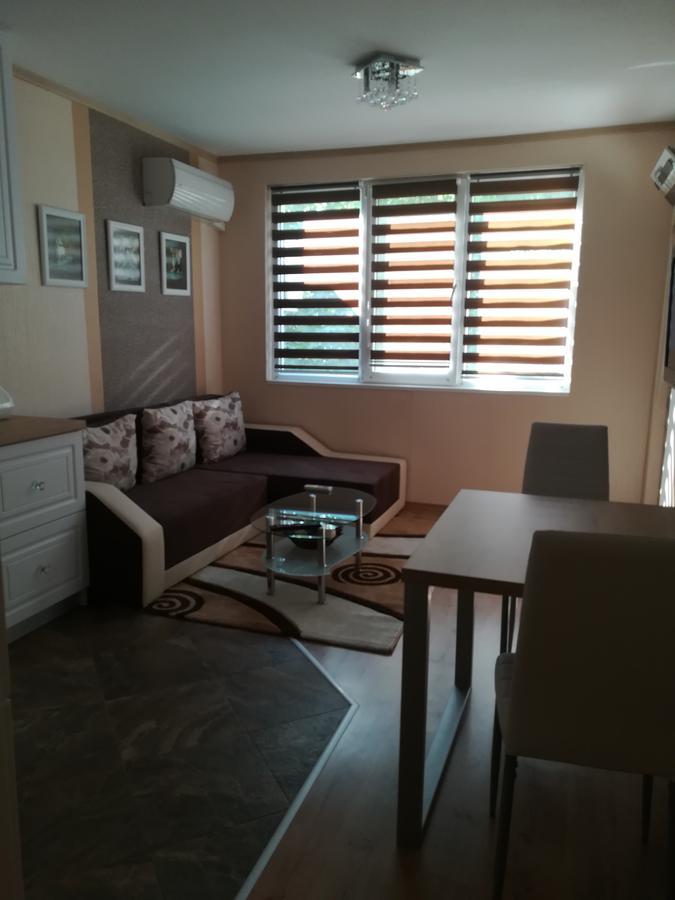 Apartments Topalovi Burgas Bagian luar foto