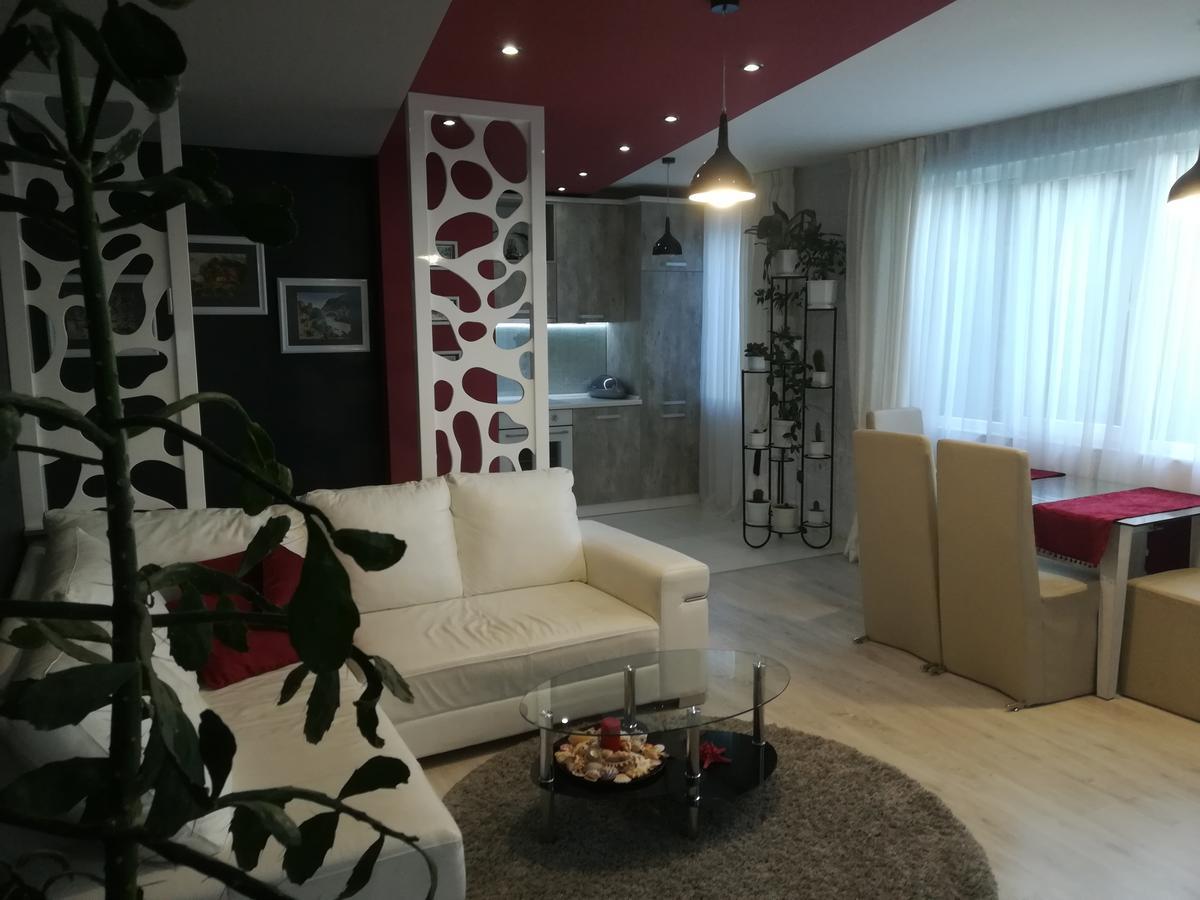 Apartments Topalovi Burgas Bagian luar foto